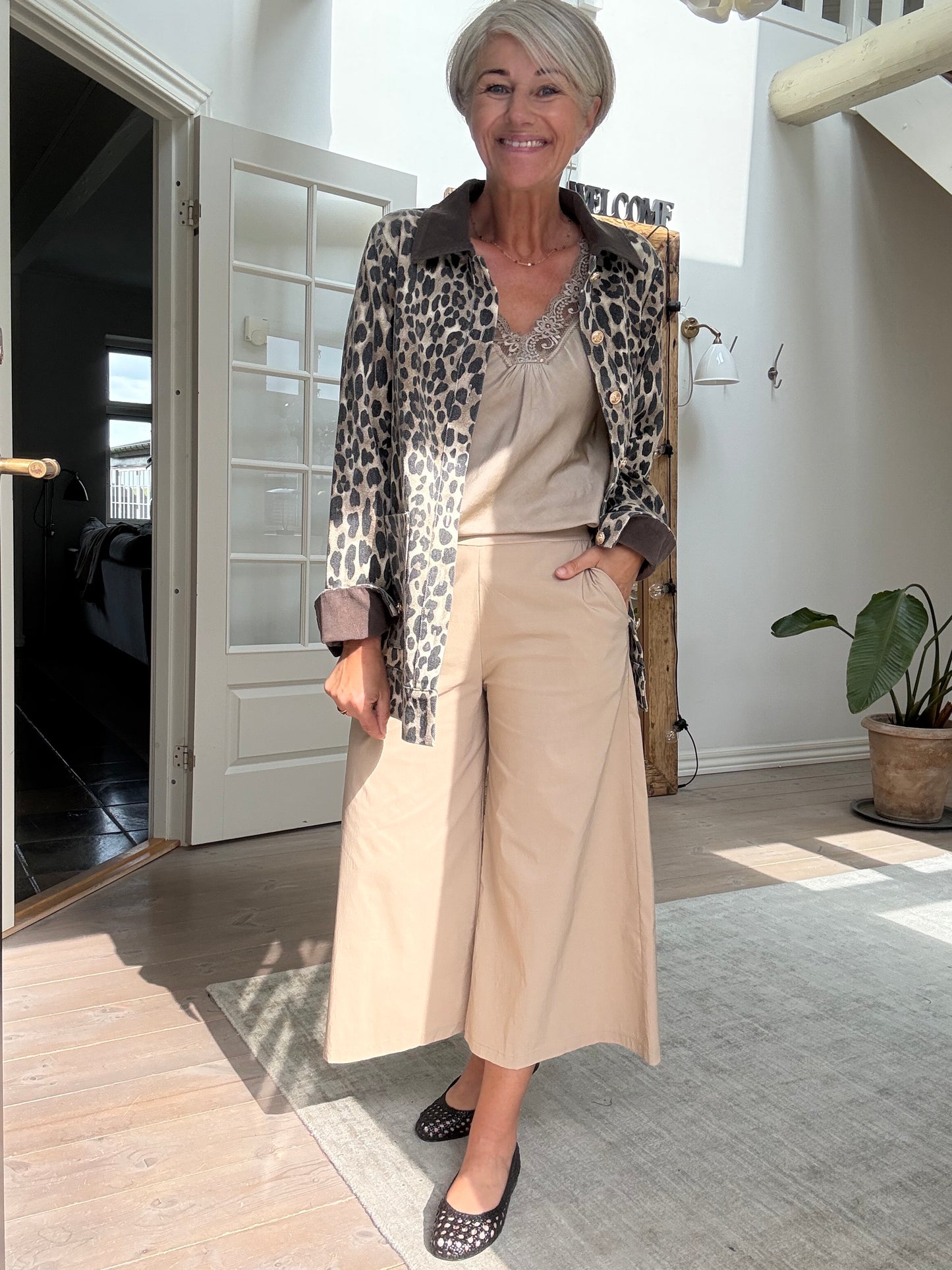 Leonora Jakke