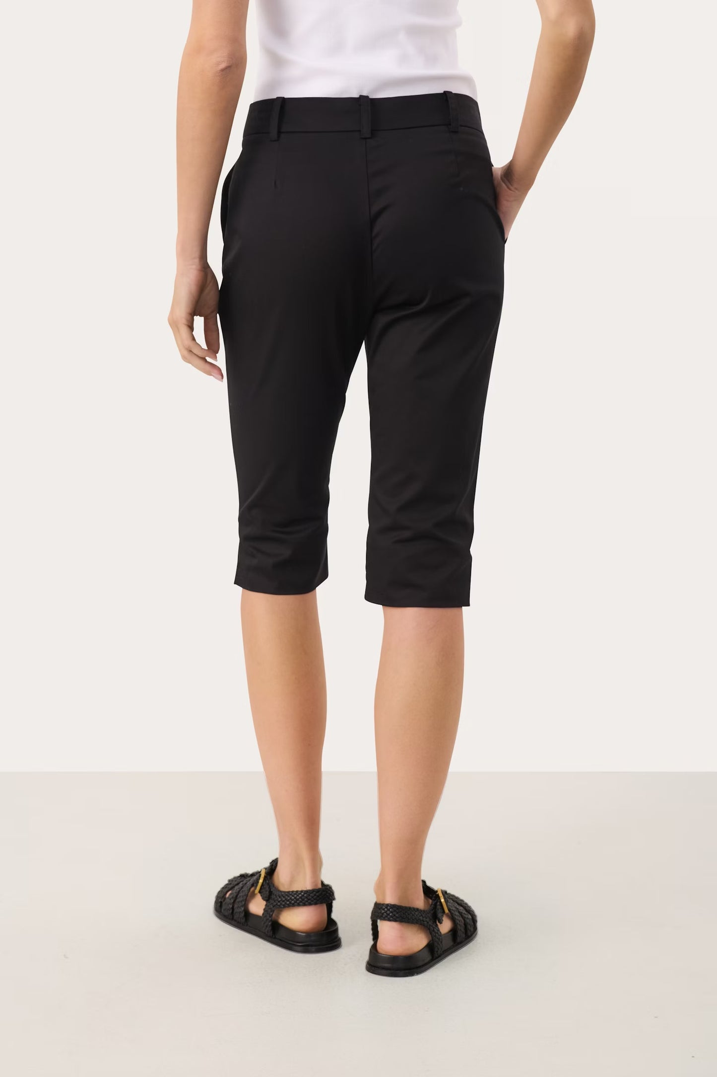 Renata Capri Shorts