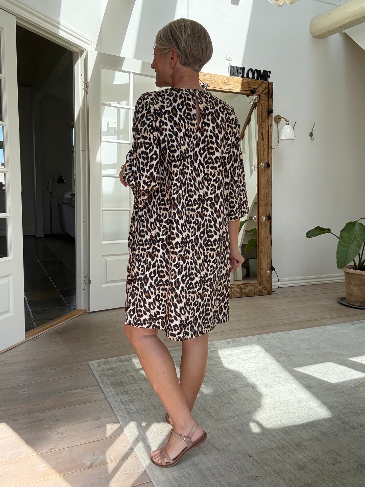 Carla Short Kjole