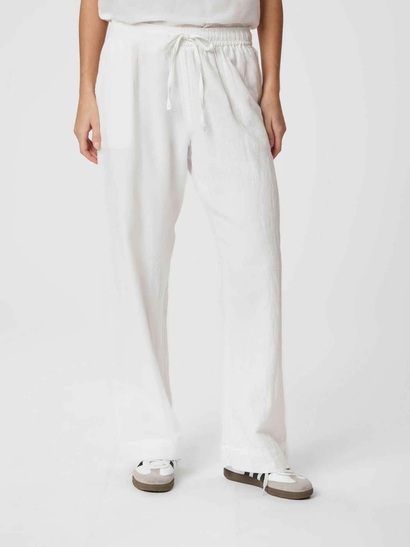 Sonar Linen Buks