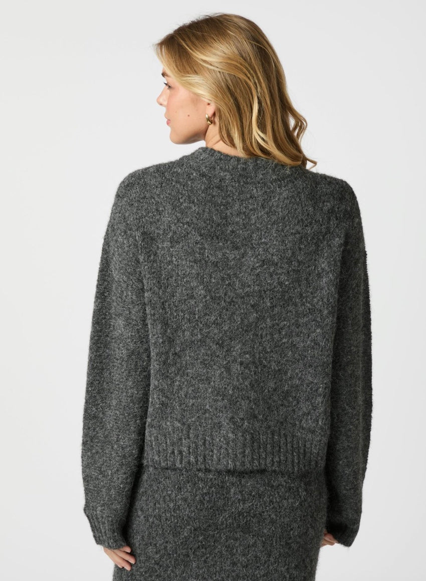 TAURA FLUFFY KNIT CARDIGAN NEO NOIR