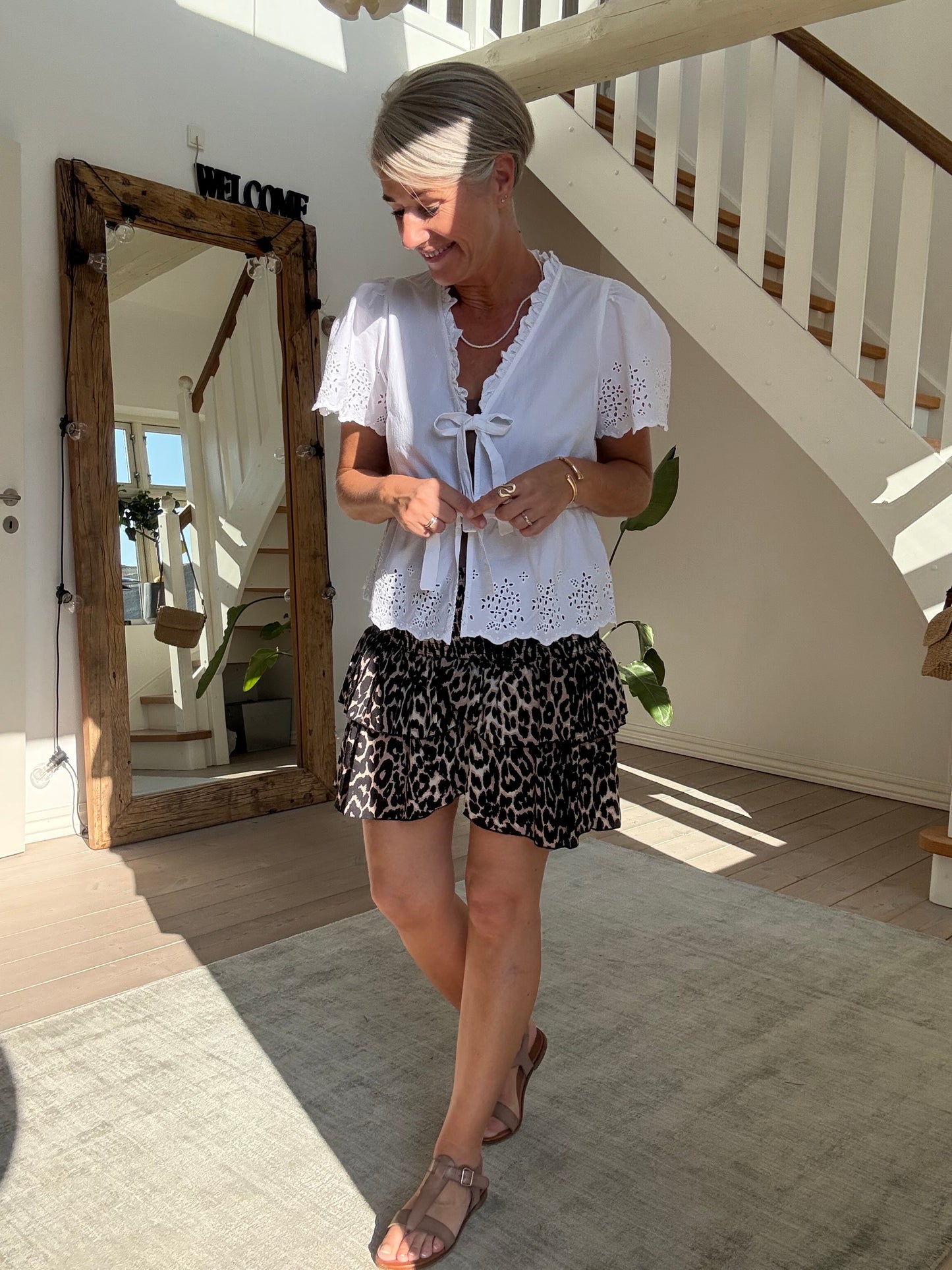 Carin Leo Nederdel