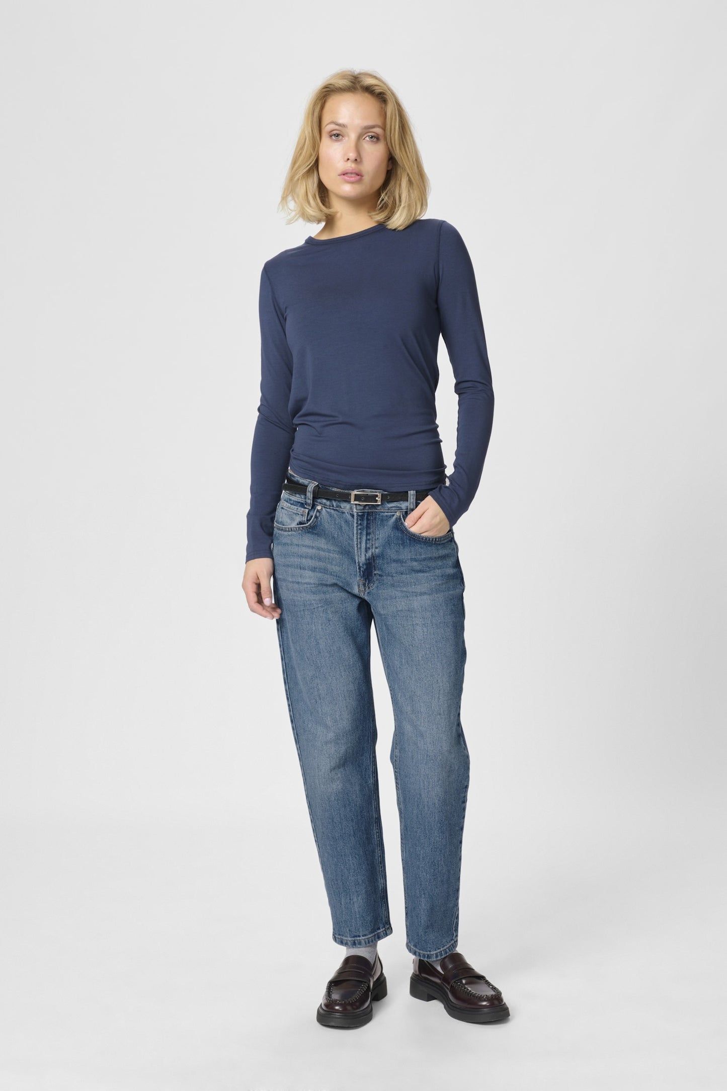 THE MOMMY 139 HIGH TAPERED JEANS MEW
