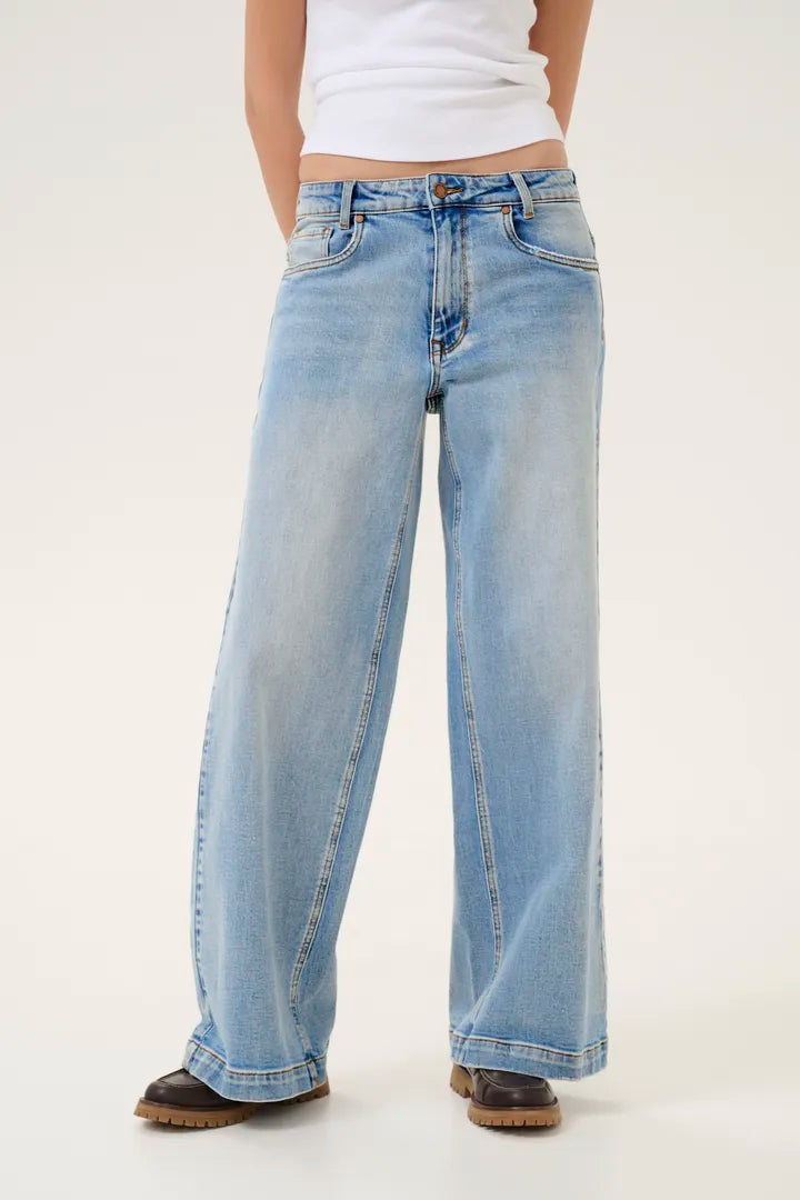 Dango High X-Wide Jeans