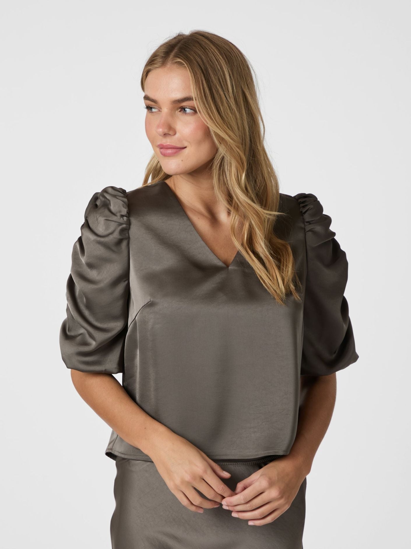 ELBA HEAVY SATIN BLUSE NEO NOIR