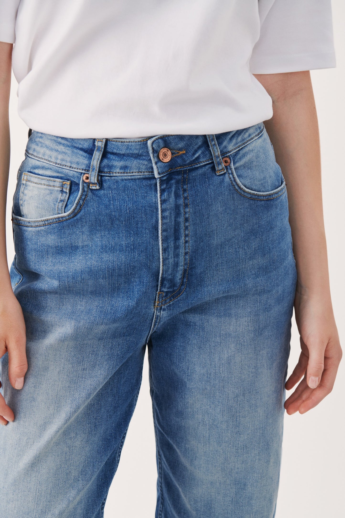 ESRAA JEANS PART TWO