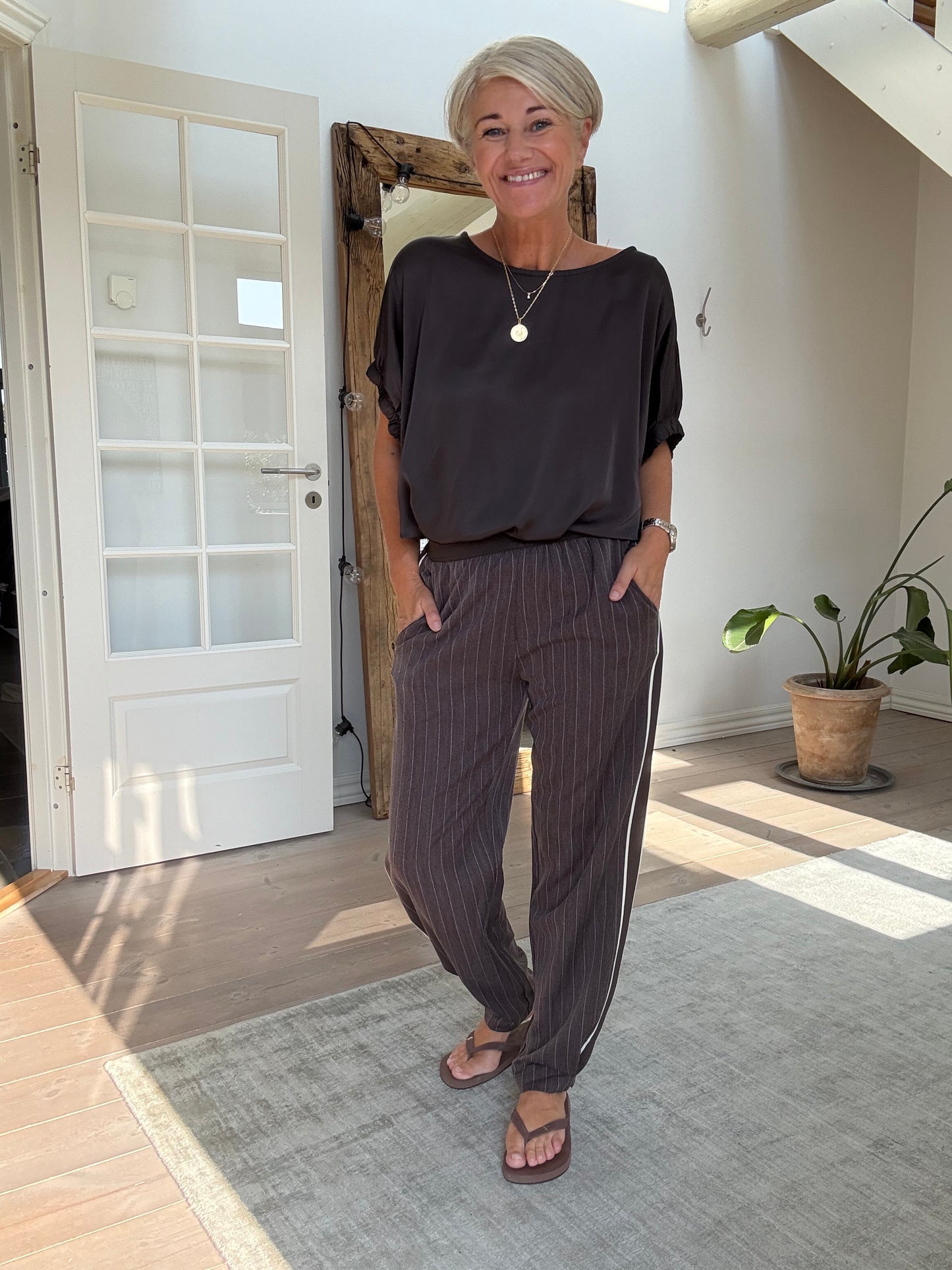 MABEL BLUSE BLACK COLOUR