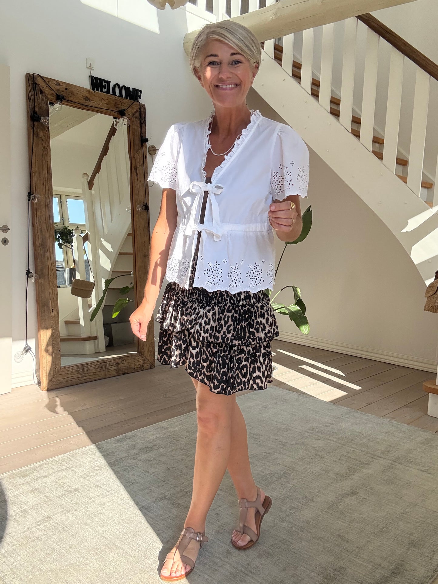 Carin Leo Nederdel