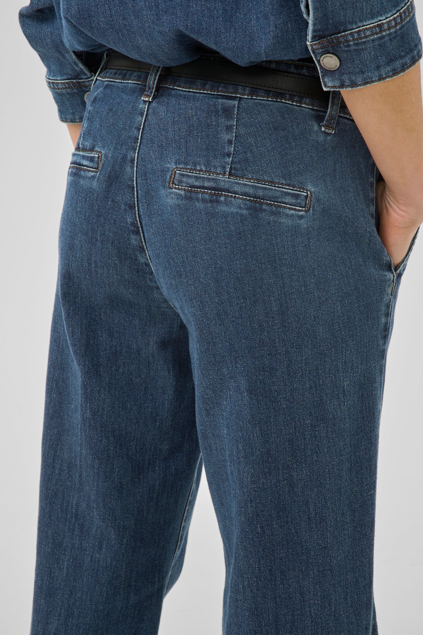 LARA 115 WIDE JEANS 30 MEW (211)