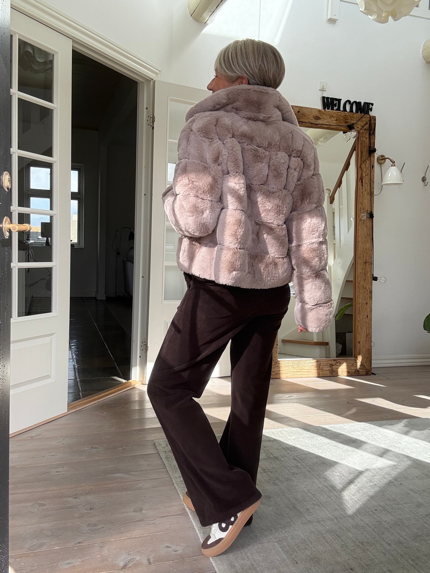 KORT FAKE FUR JAKKE NOTYZ