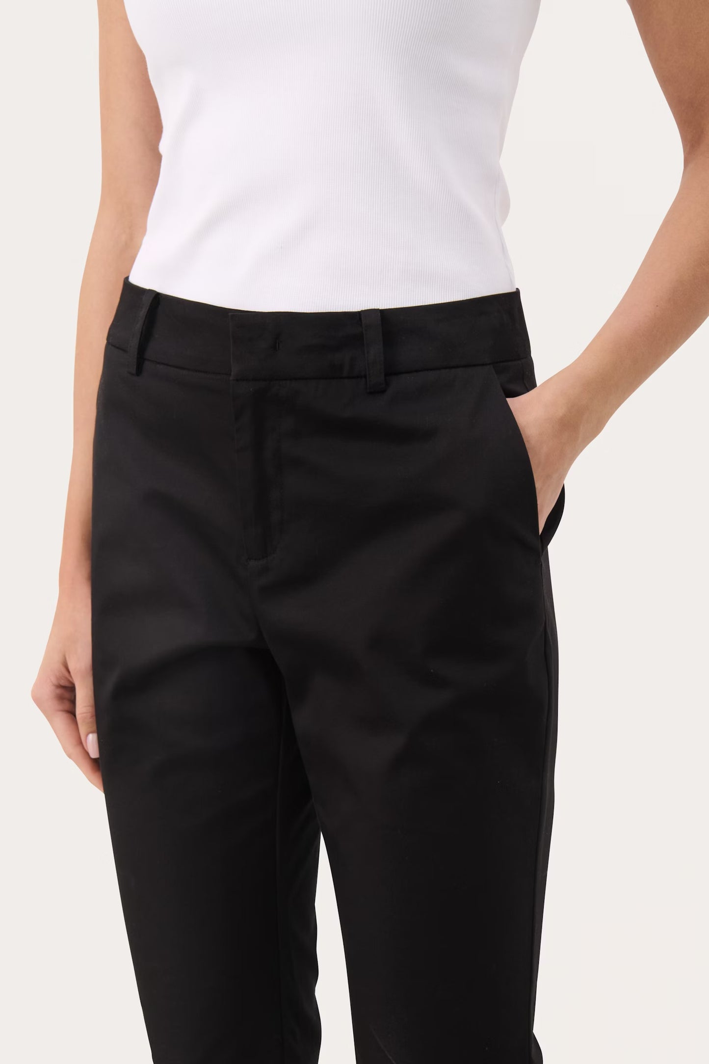 Renata Capri Shorts