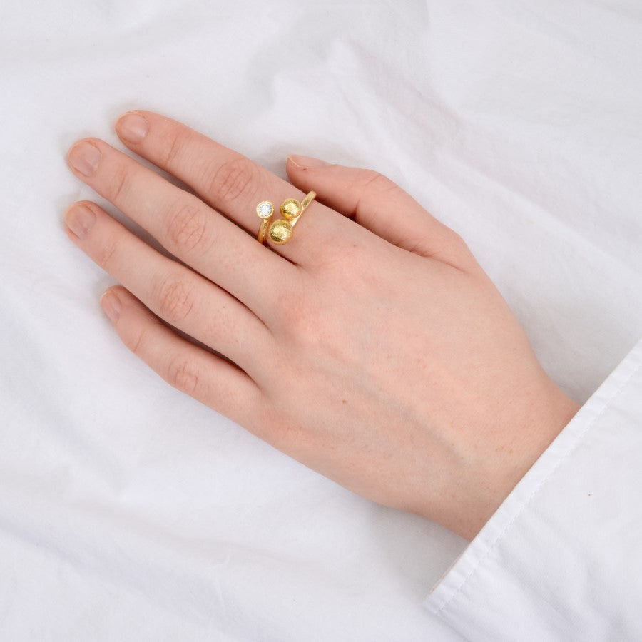 RING MED KUGLER & ZIRKON PURE