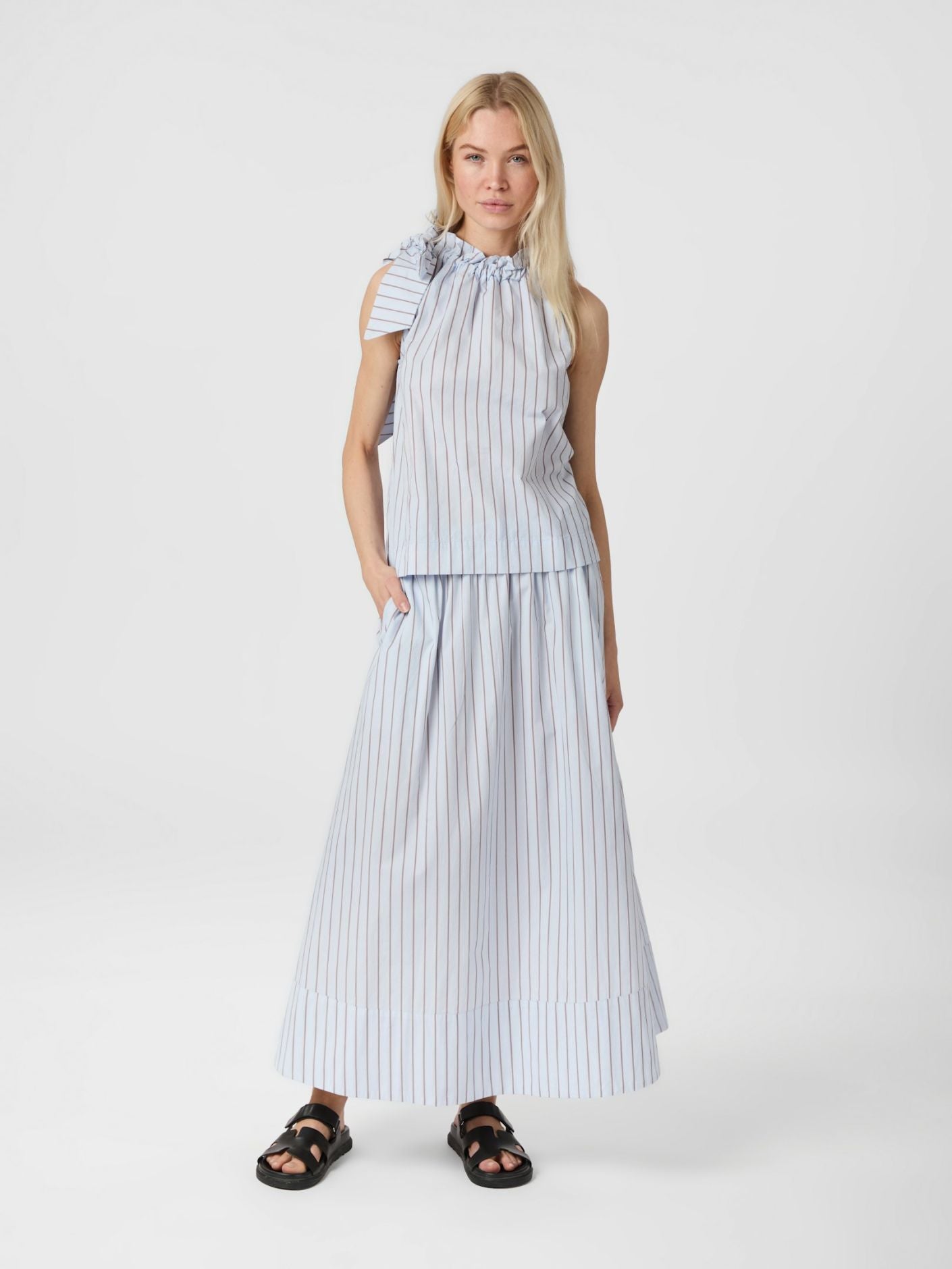 YARA STRIPE LONG SKIRT NEO NOIR