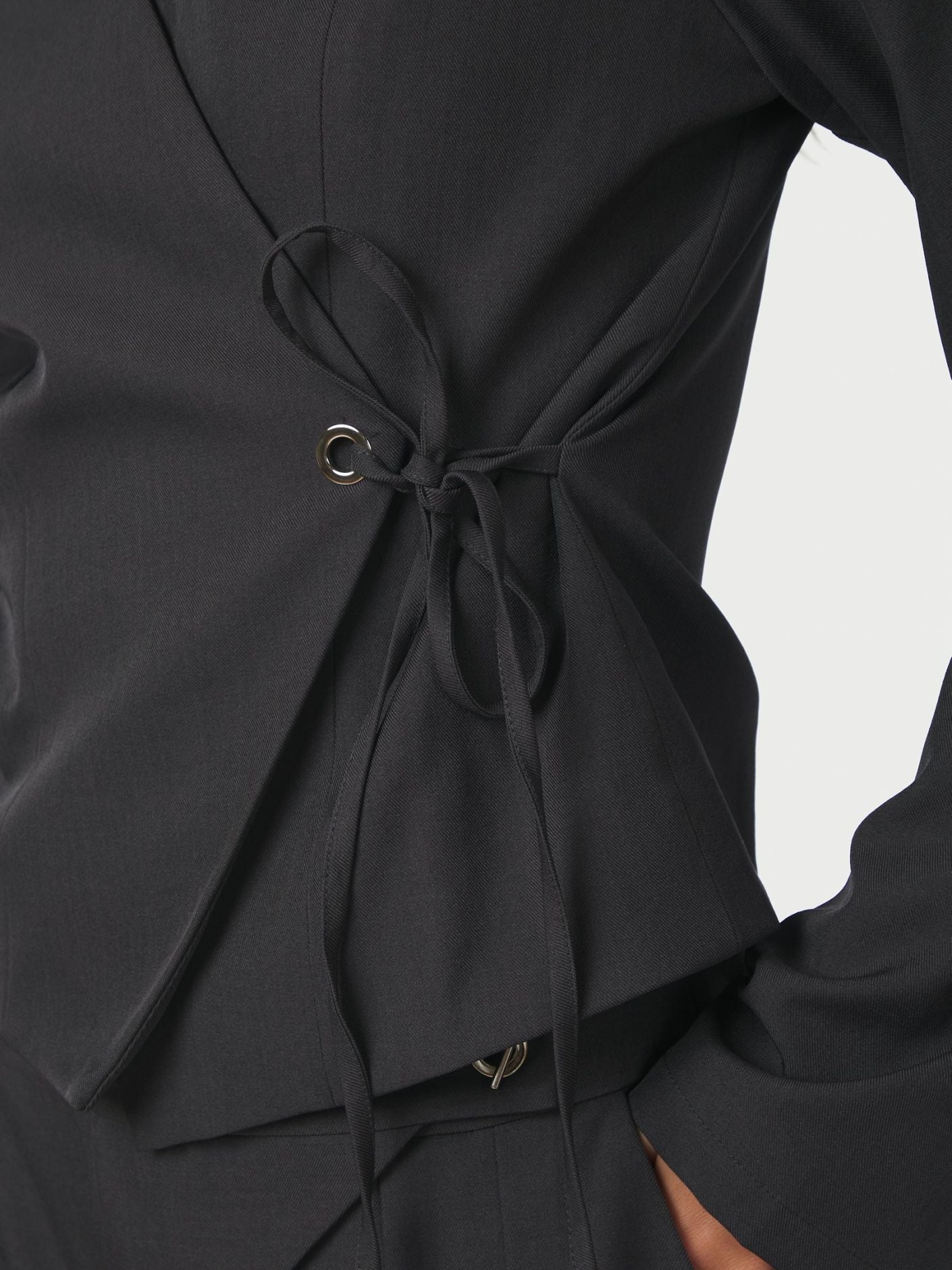 SIMMI EYELET BLOUSE NN