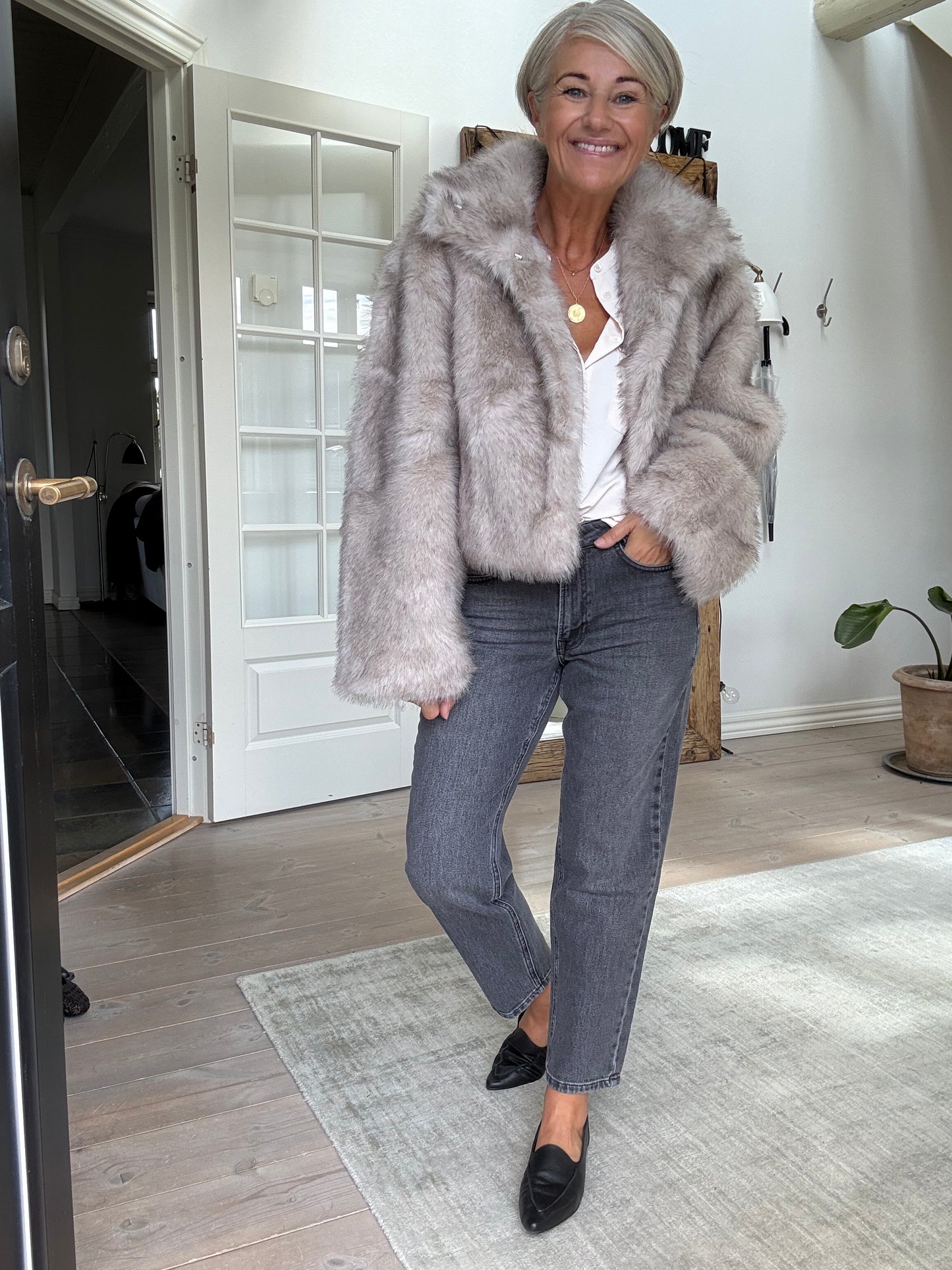STEFF FAUX FUR JAKKE NEO NOIR