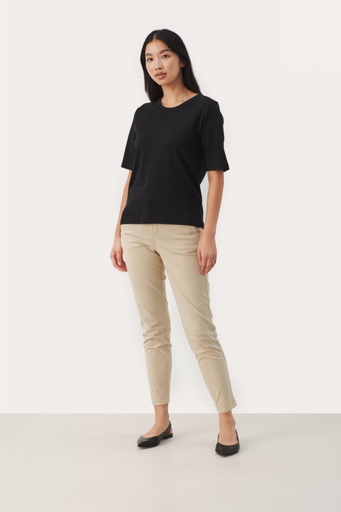 Ratana T-Shirt