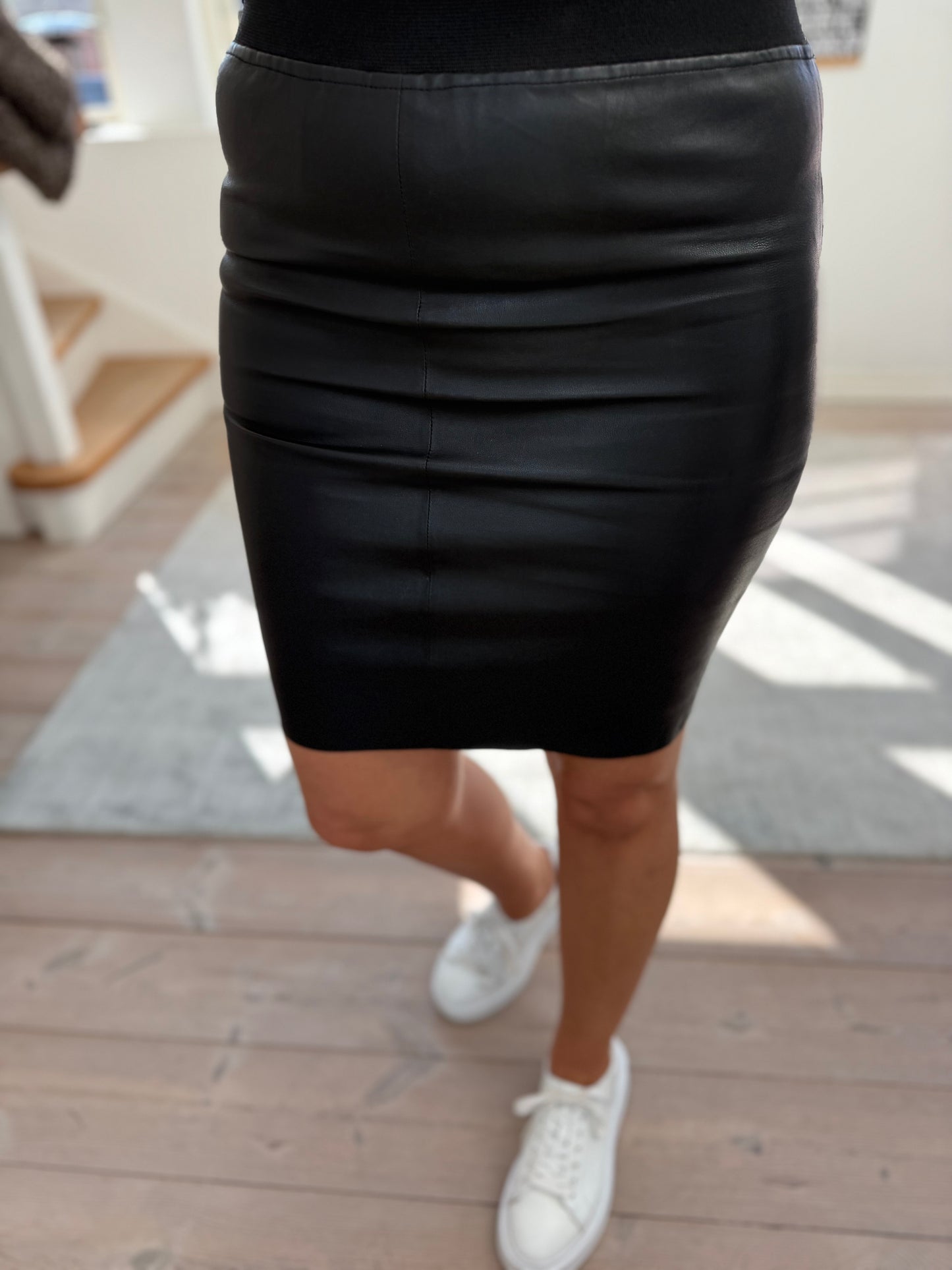 ANNA SKIND NEDERDEL LL