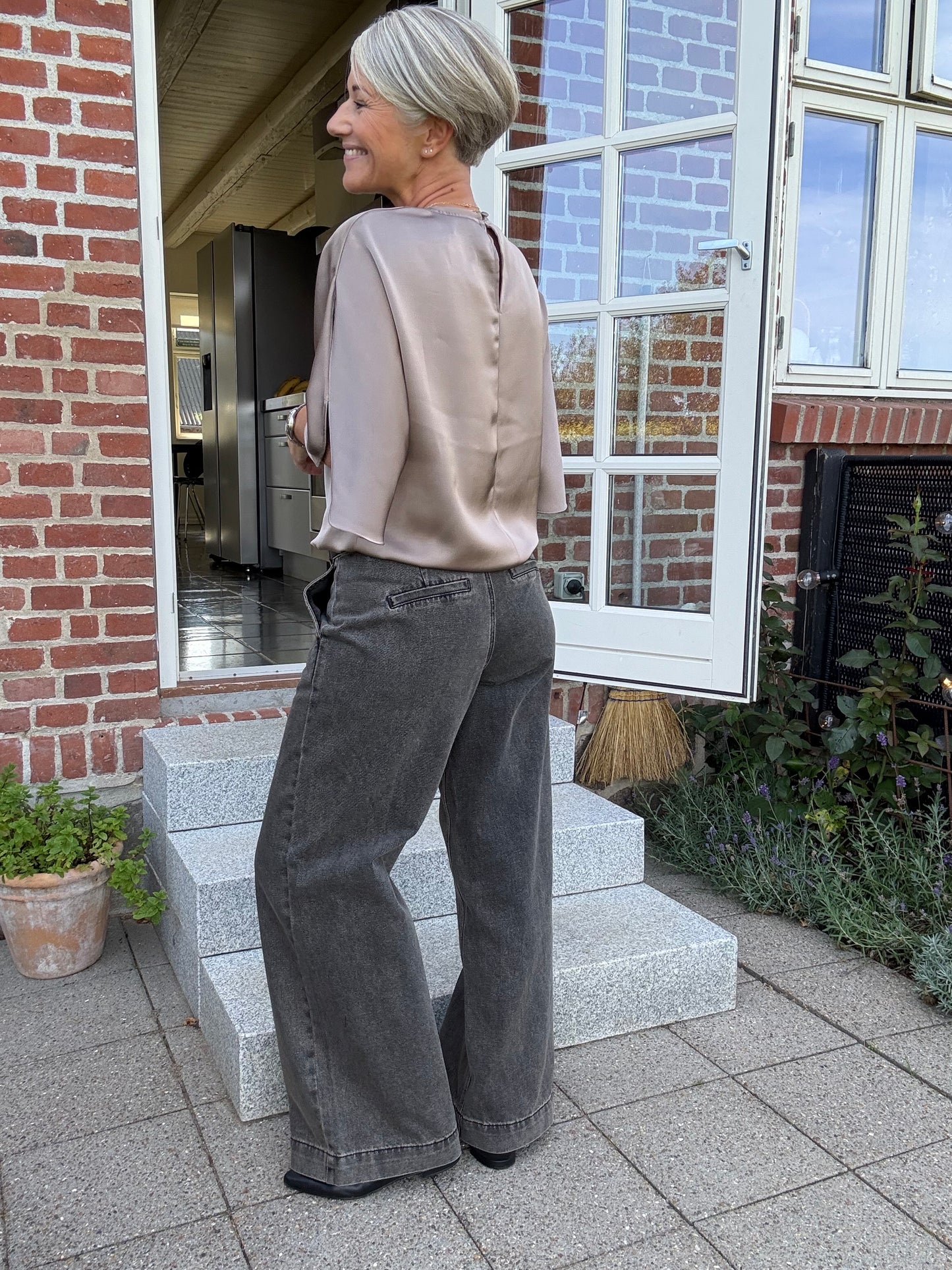 TESSA 160 MID X-WIDE MEW