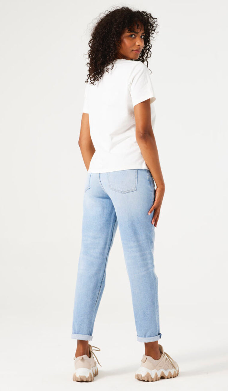 Isabella Mom Fit Jeans