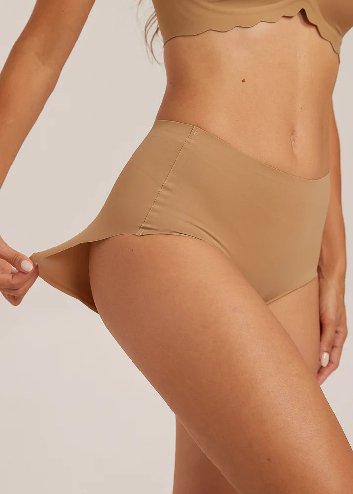 INVISIBLE HIGHWAIST MAXI TRUSSER SKIN FEMIFEMME