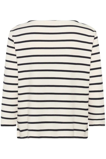 Nela T-Shirt