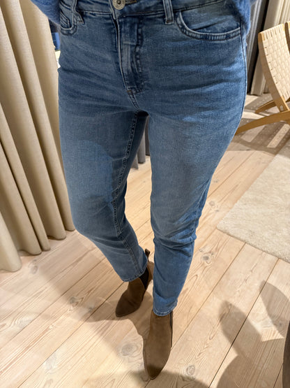 Twiggy Raven Jeans