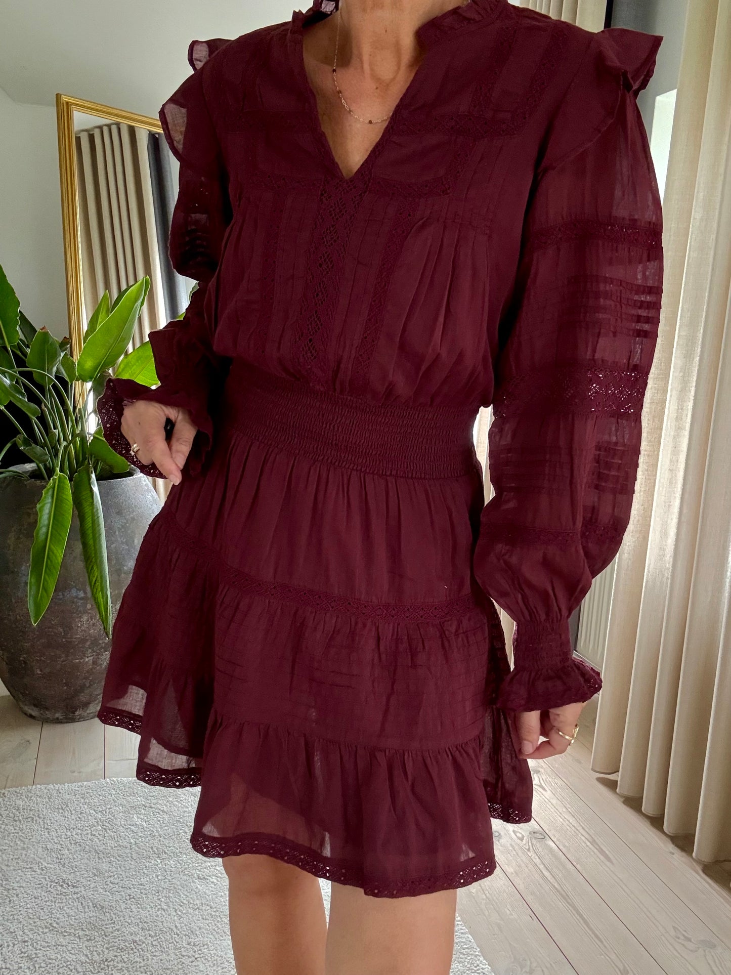 ARAN S VOILE KJOLE NEO NOIR