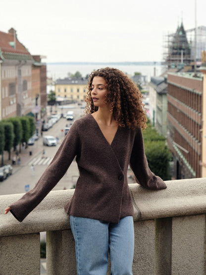 MARIE LOUISE STRIK CARDIGAN NEO NOIR