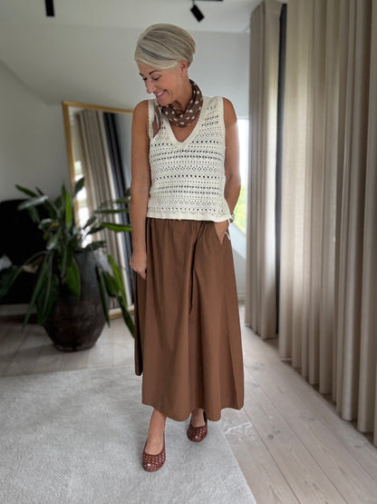 ABBIE NEDERDEL BLACK COLOUR