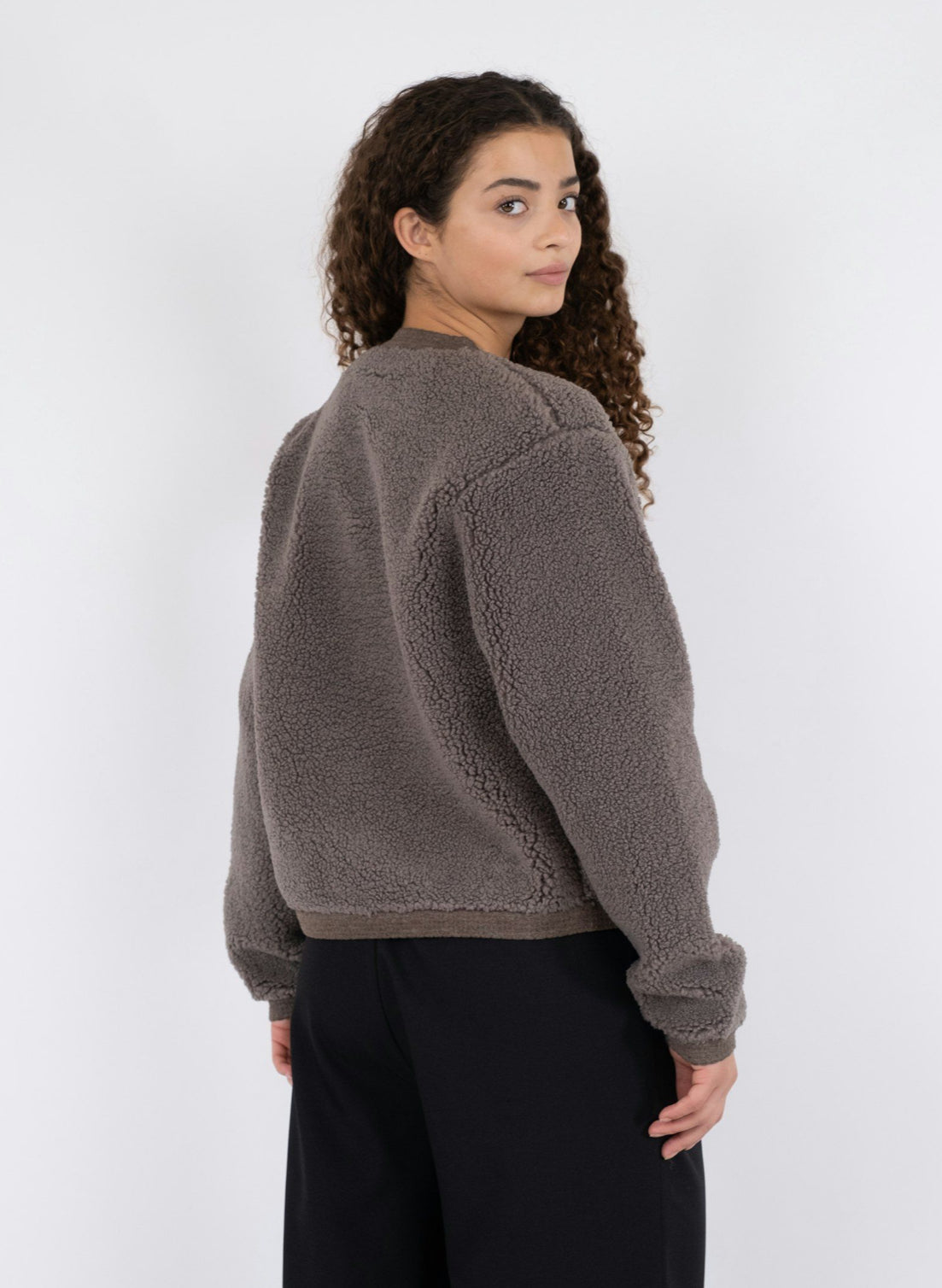 LIMO FLUFFY KNIT CARDIGAN