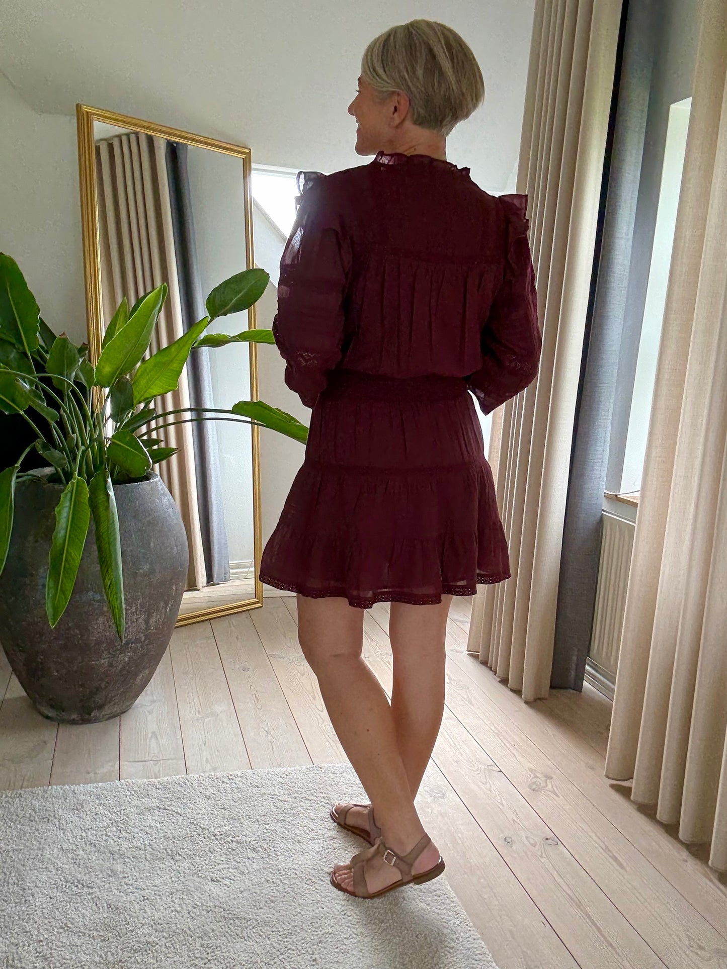ARAN S VOILE KJOLE NEO NOIR