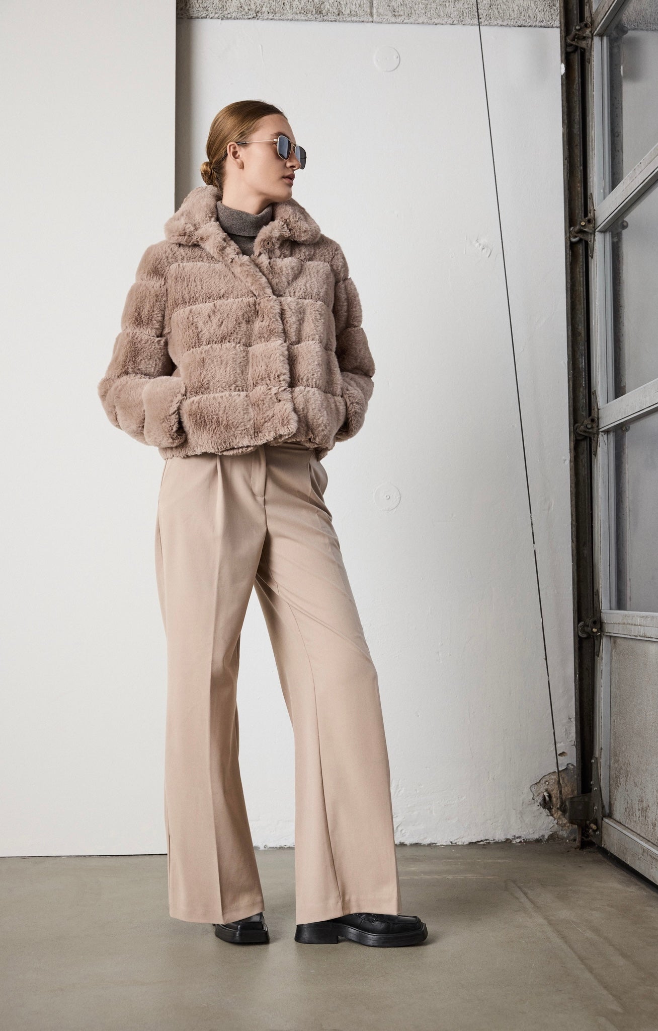 KORT FAKE FUR JAKKE NOTYZ