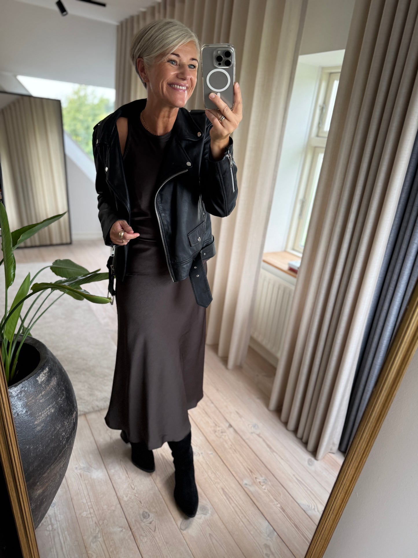 CELINA HEAVY SATEEN TOP NEO NOIR