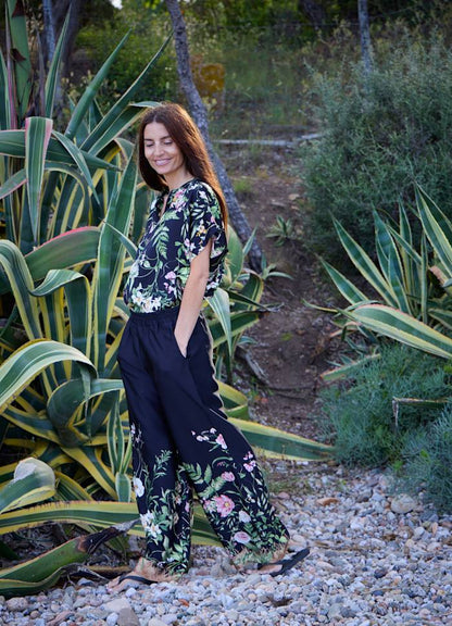 ZENNIA BLUSE BLACK COLOUR