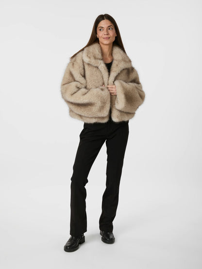 STEFF FAUX FUR JAKKE NEO NOIR