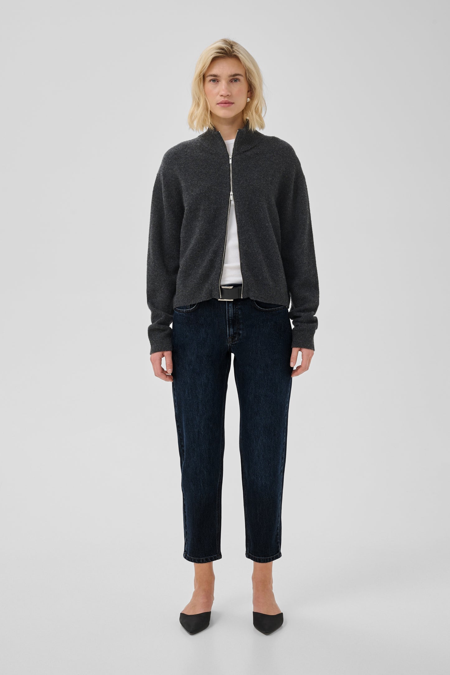 THE MOMMY 139 HIGH TAPERED JEANS MEW - NY