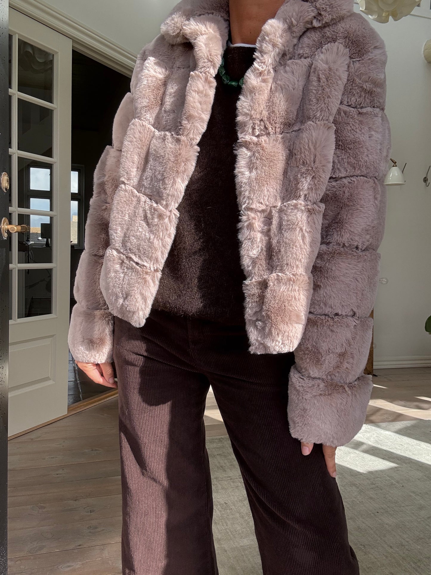 KORT FAKE FUR JAKKE NOTYZ