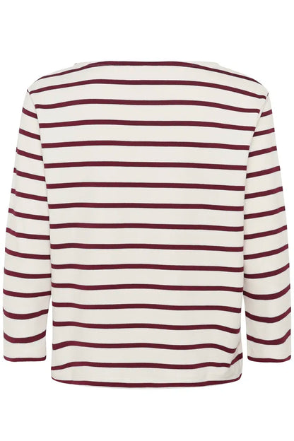 Nela T-Shirt