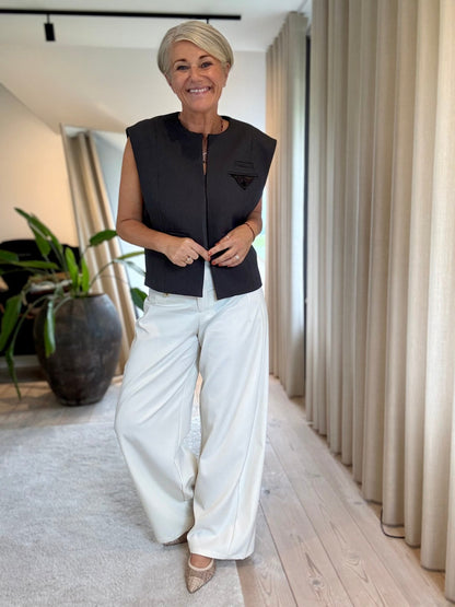 AMY BOX CROP VEST HL - LifeStyle Hedensted