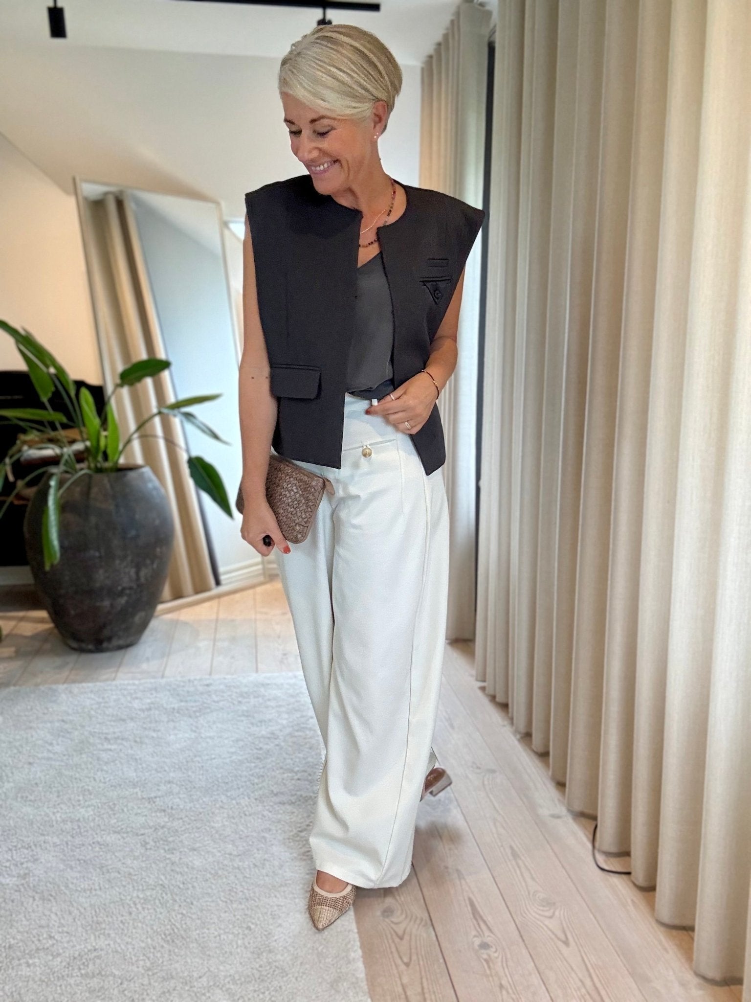 AMY BOX CROP VEST HL - LifeStyle Hedensted