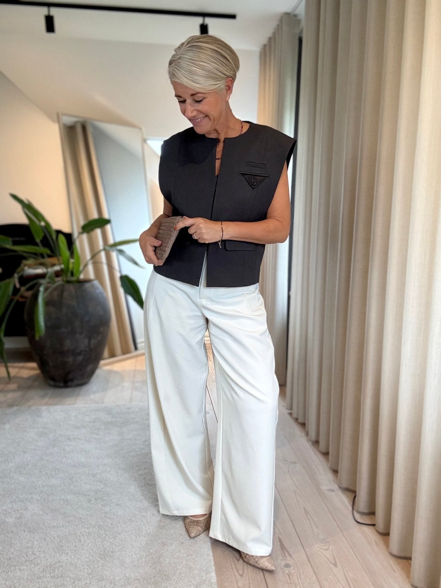 AMY BOX CROP VEST HL - LifeStyle Hedensted