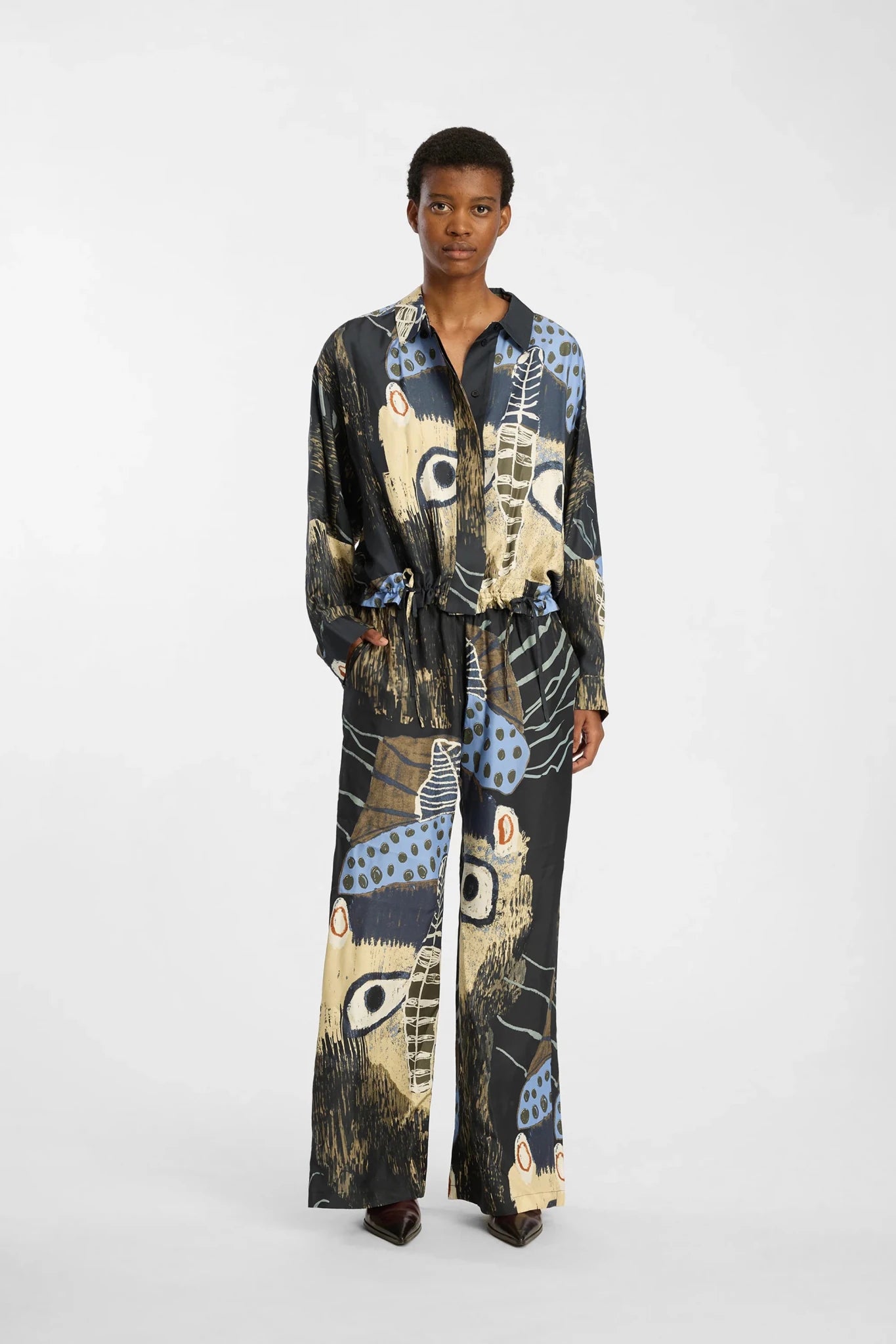 ARUM BUKS MUNTHE - LifeStyle Hedensted