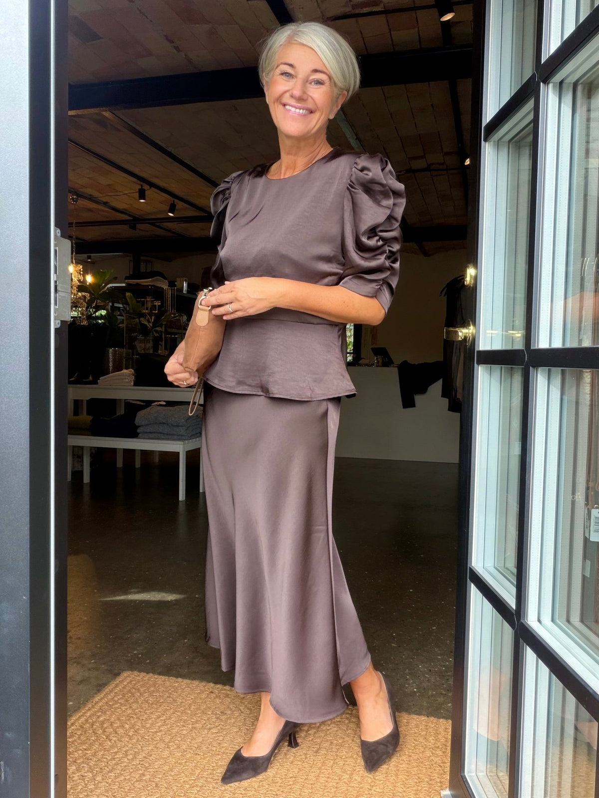 BENUA HEAVY SATEEN BLUSE BRUN NN (267) - LifeStyle Hedensted