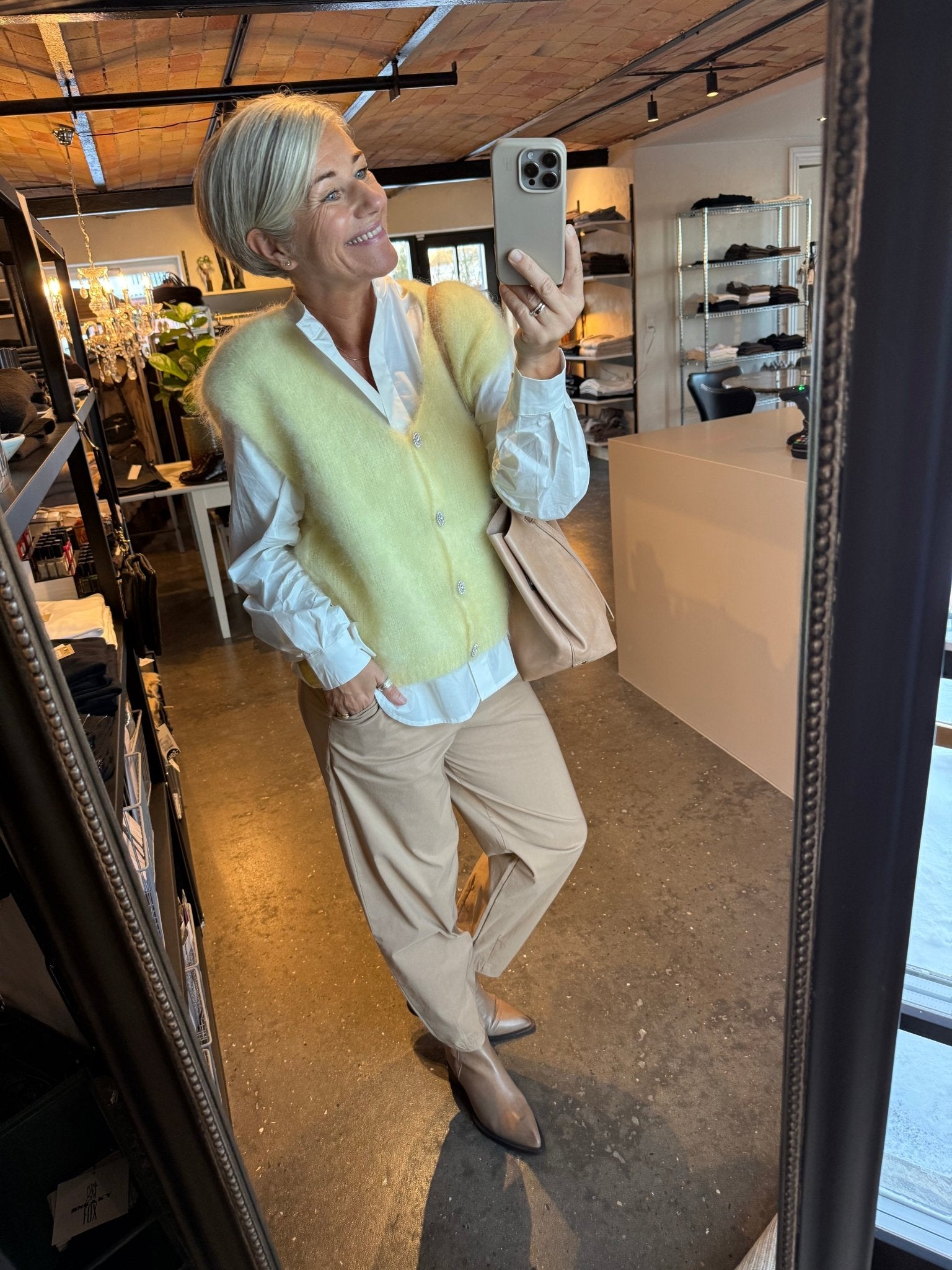 BJOERK KNIT VEST BC - LifeStyle Hedensted