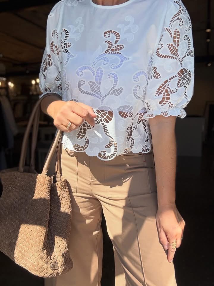 FIA EMBROIDERY BLUSE - LifeStyle Hedensted