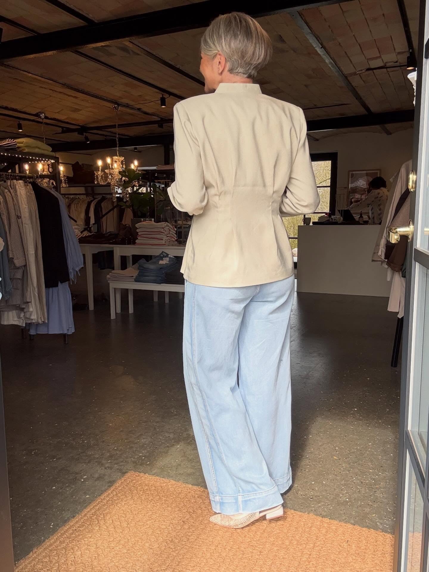 HILMA X-WIDE JEANS MEW - LifeStyle Hedensted