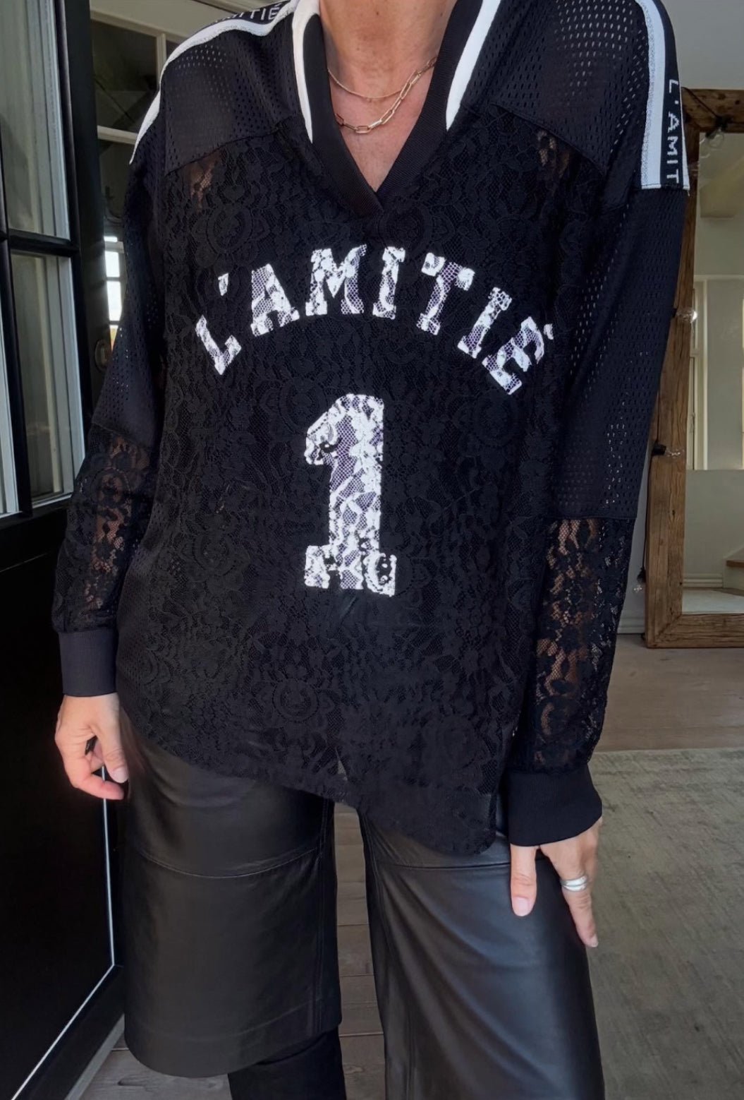 LACE FOOTBALL V - BLOUSE HL - LifeStyle Hedensted