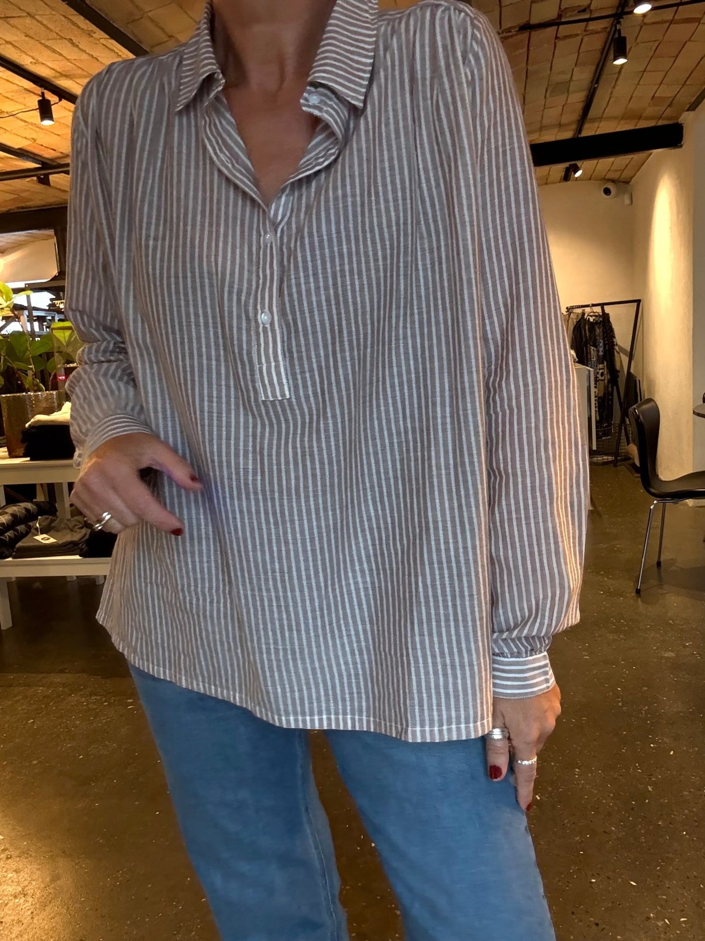 LARI SKJORTE LL - LifeStyle Hedensted