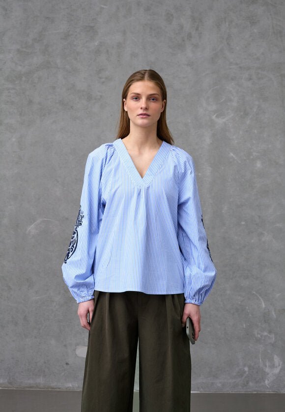 LOVE1529 SKJORTE M. BRODERI L&D - LifeStyle Hedensted