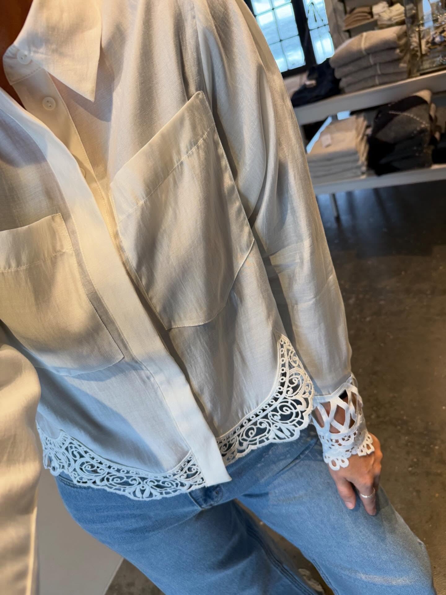 MOLLY SKJORTE CM - LifeStyle Hedensted